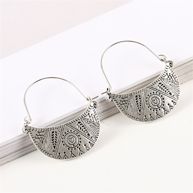 ต่างหูทรงเรขาคณิตโลหะลายดอกไม้ - Gardening Tools Girls บทวิจารณ์และราคา